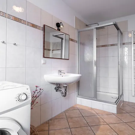 Haus 4 Jahreszeiten- Winter Mit Terrasse Und Bio-kamin * Karlshagen